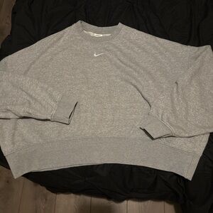 Nike Men's Gray Sweater